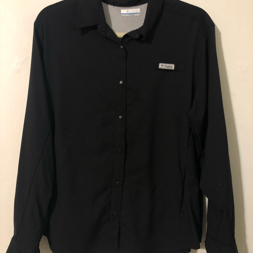 Women’s black long sleeve SPF Columbia
